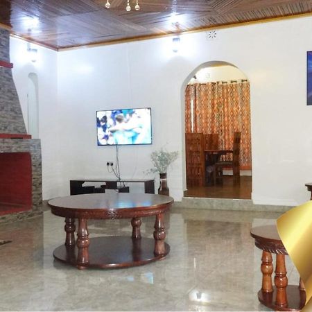 Esniko Villa Narok Exterior photo