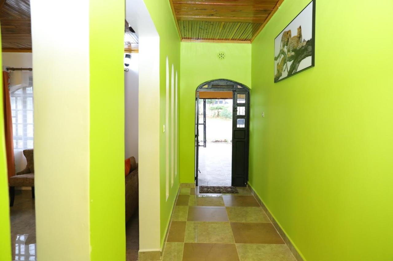 Esniko Villa Narok Exterior photo