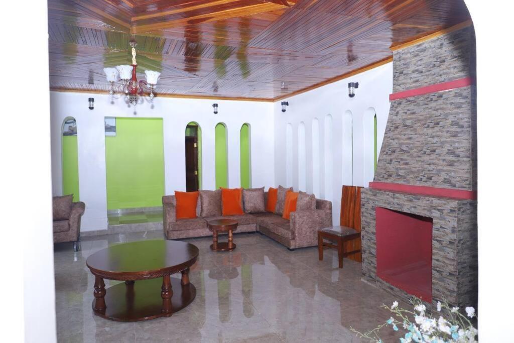 Esniko Villa Narok Exterior photo